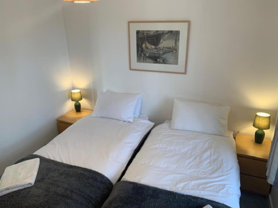 Newly Refurbished Uplyme Getaway Apartment Ngoại thất bức ảnh